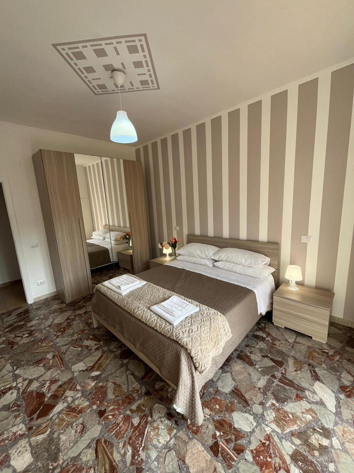 Appartement Panorama House Da Tony à Naples Extérieur photo